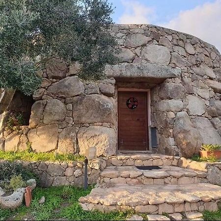 Il Nuraghe Del Lago Coghinas Oschiri Eksteriør billede